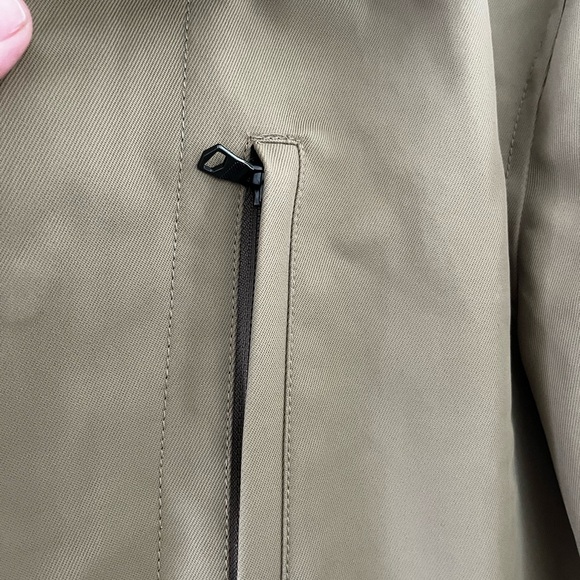 Banana Republic Khaki Trench Coat Small — classic / lightweight - Picture 16 of 16